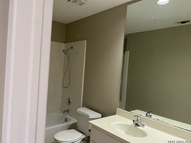 Image 19 of 25 For 5842 Spring Vly