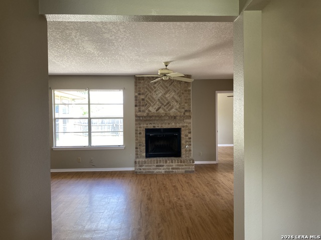 Image 5 of 25 For 5842 Spring Vly