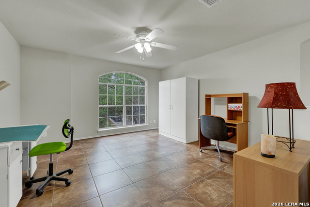 Image 21 of 35 For 2554 Dove Crossing Dr