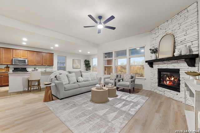 Image 13 of 55 For 2727 Running Fawn