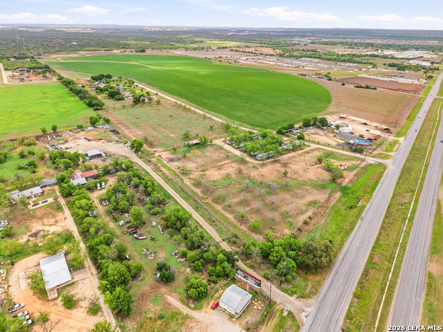 Listing photo id 8 for 135 County Road 480