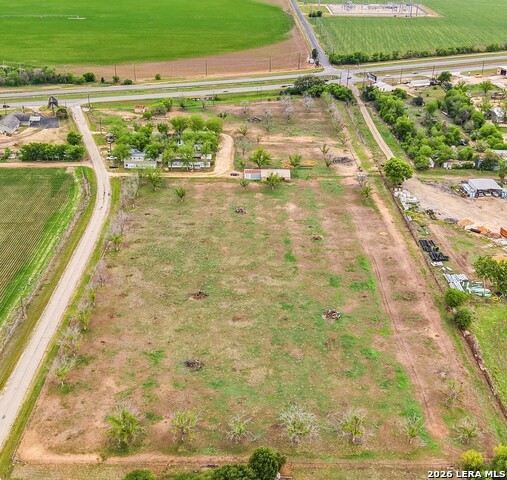 Listing photo id 9 for 135 County Road 480