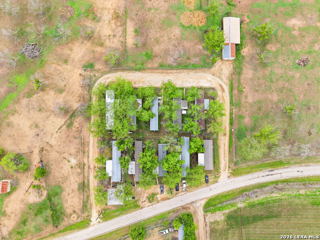 Listing photo id 10 for 135 County Road 480