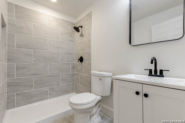 Image 21 of 28 For 1002 Fulton  