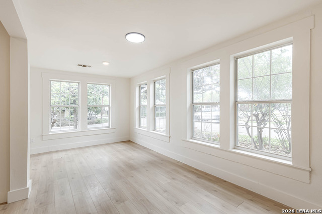 Image 6 of 28 For 1002 Fulton  