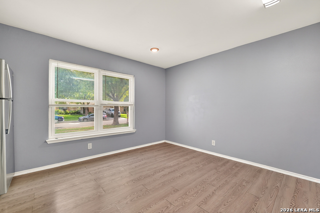 Image 10 of 24 For 5827 Sun Bay