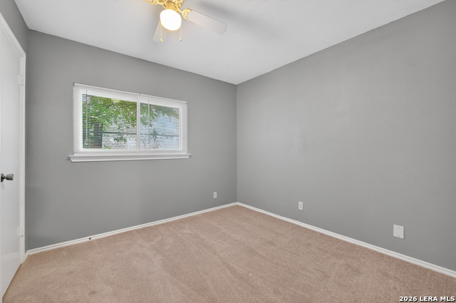 Image 15 of 24 For 5827 Sun Bay