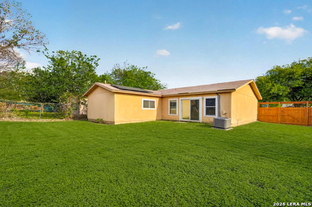 Image 22 of 24 For 5827 Sun Bay