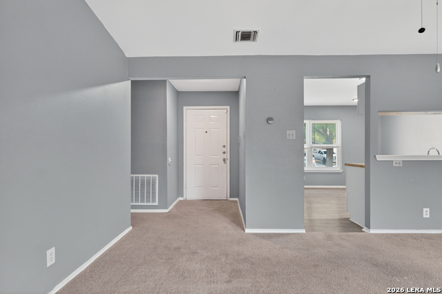 Image 5 of 24 For 5827 Sun Bay