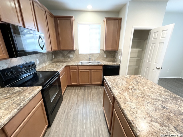 Image 15 of 49 For 11930 Silent Cyn