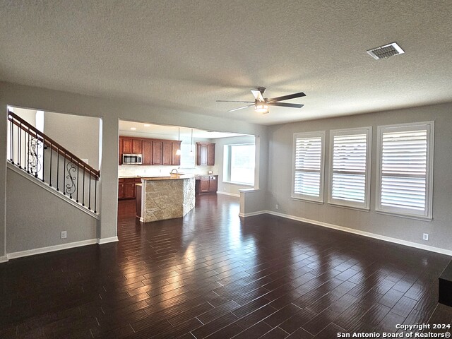 Image 11 of 39 For 649 Cavan  