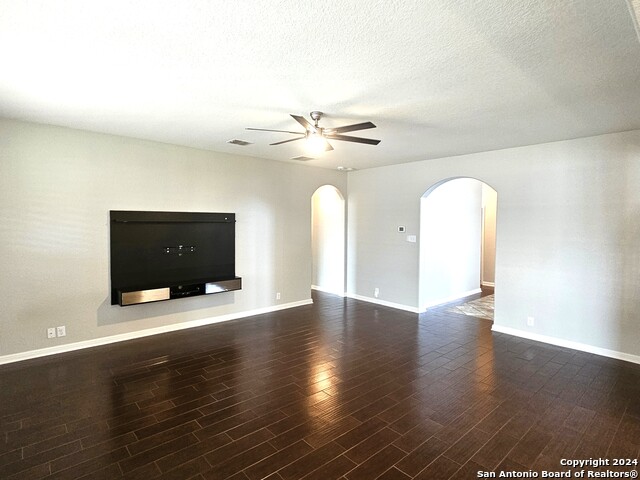 Image 13 of 39 For 649 Cavan  