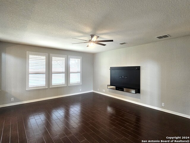 Image 14 of 39 For 649 Cavan  