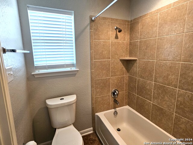 Image 27 of 39 For 649 Cavan  