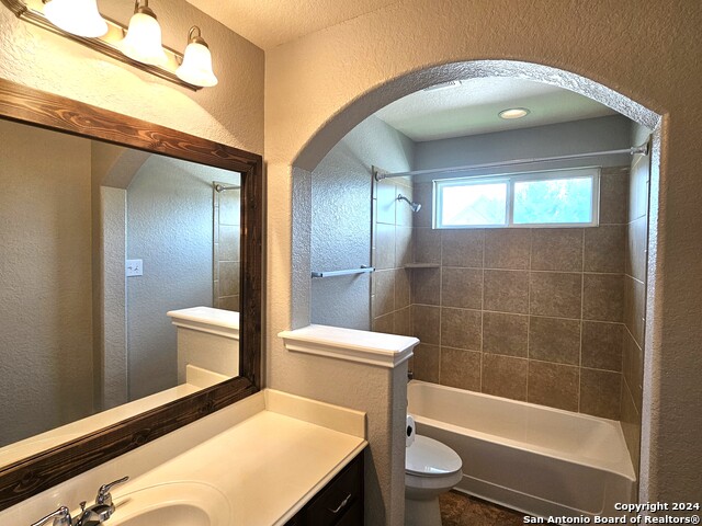 Image 35 of 39 For 649 Cavan  