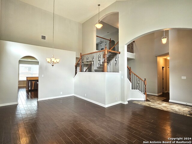 Image 9 of 39 For 649 Cavan  