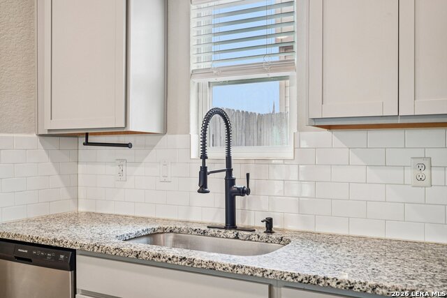 Image 27 of 48 For 20039 Lonesome Dove