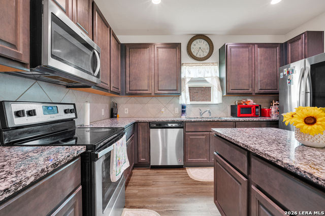 Image 6 of 18 For 2826 High Castle