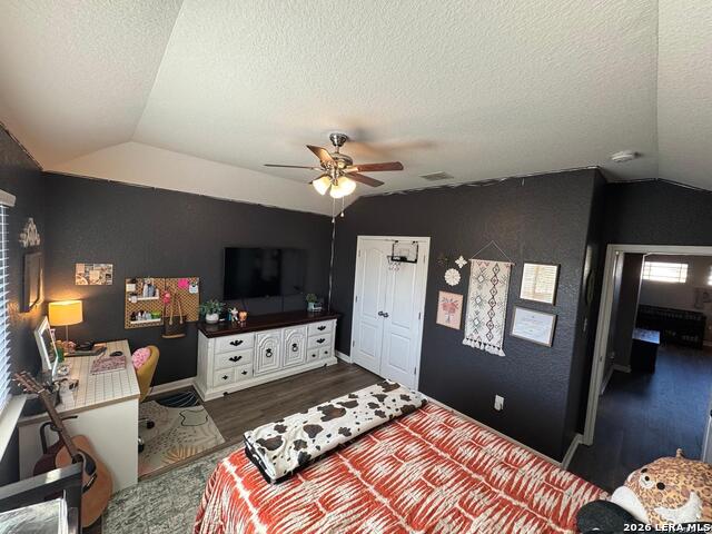 Image 24 of 30 For 13438 Canyon Mdw