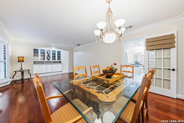 Image 10 of 38 For 5010 Crestwood Dr