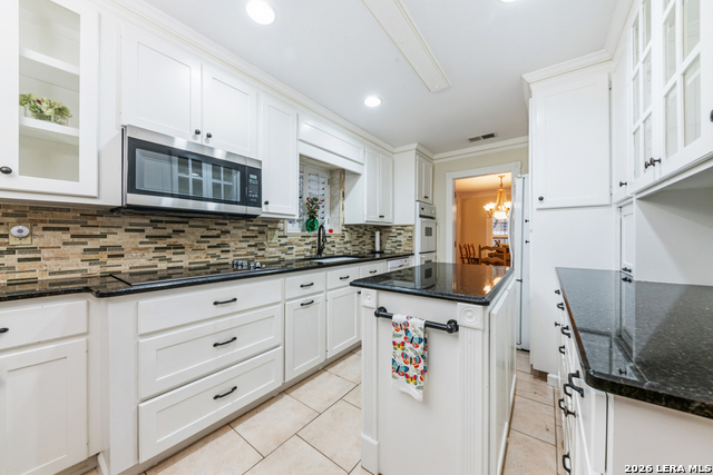 Image 13 of 38 For 5010 Crestwood Dr