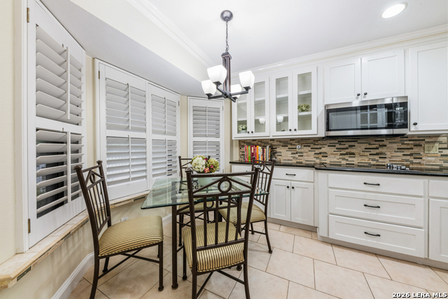 Image 15 of 38 For 5010 Crestwood Dr