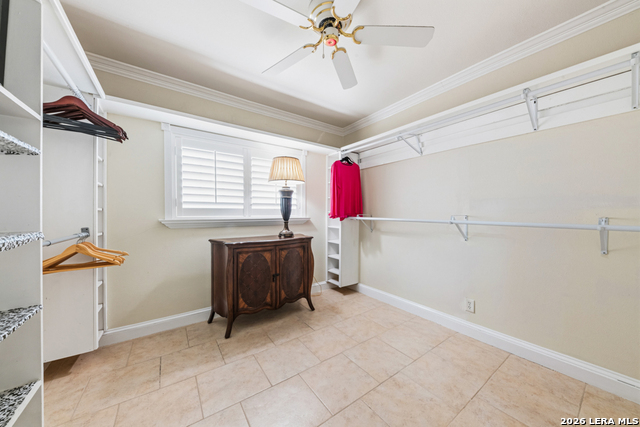 Image 21 of 38 For 5010 Crestwood Dr