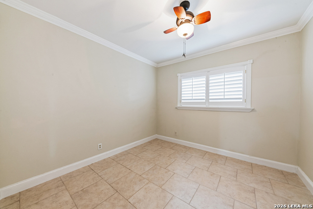 Image 24 of 38 For 5010 Crestwood Dr