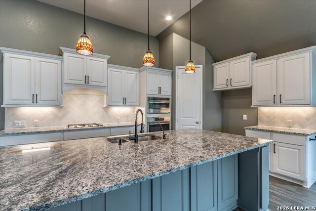 Image 11 of 33 For 560 Chinkapin Trl