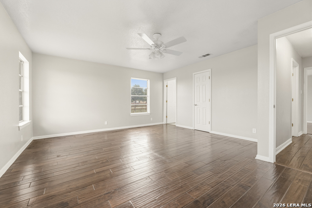 Image 20 of 42 For 124 Home Pl  