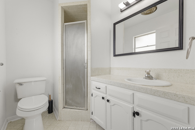 Image 23 of 42 For 124 Home Pl  