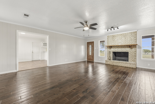 Image 5 of 42 For 124 Home Pl  