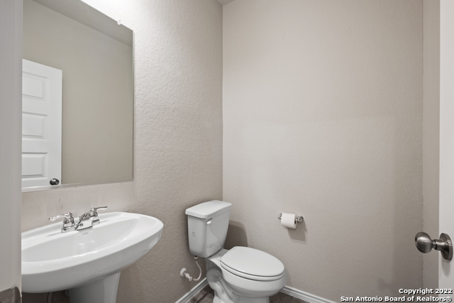 Image 6 of 23 For 259 Kinsley Way