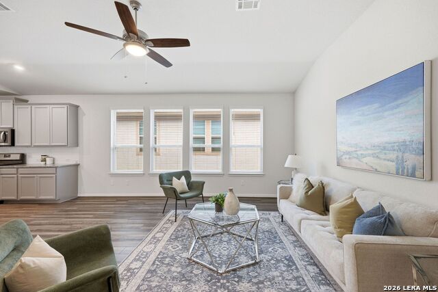 Image 4 of 35 For 12918 Lilly Pass