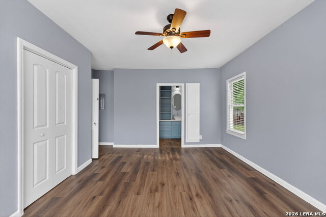 Image 24 of 46 For 703 Krezdorn St E