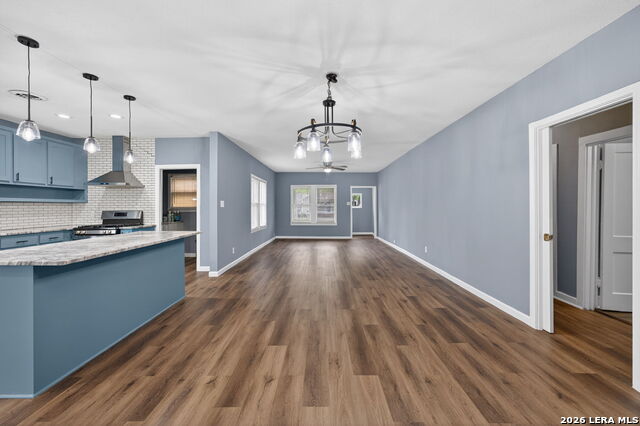 Image 9 of 46 For 703 Krezdorn St E