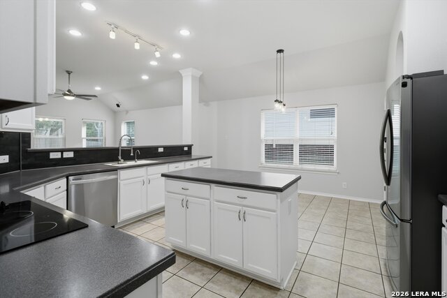 Image 11 of 34 For 14618 Triple Crown