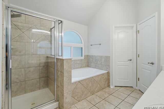 Image 28 of 34 For 14618 Triple Crown