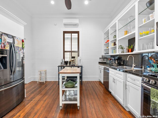 Image 16 of 29 For 213 Sadie Street