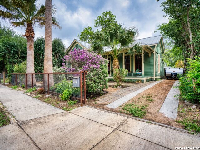 Image 3 of 29 For 213 Sadie Street