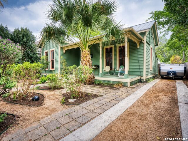 Image 4 of 29 For 213 Sadie Street