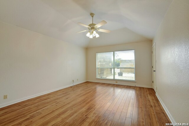 Image 12 of 25 For 5824 Grandwood Dr