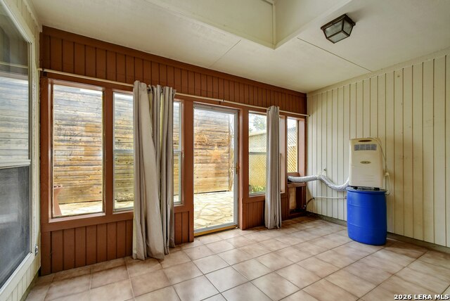 Image 20 of 25 For 5824 Grandwood Dr