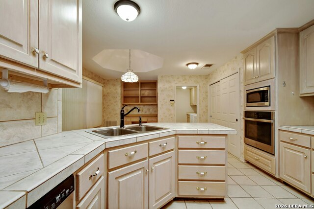 Image 8 of 25 For 5824 Grandwood Dr