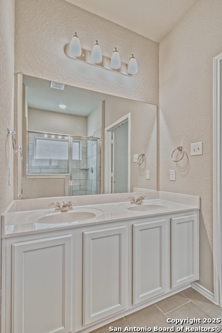 Image 21 of 49 For 1649 Couser Ave