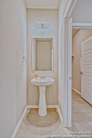 Image 25 of 49 For 1649 Couser Ave