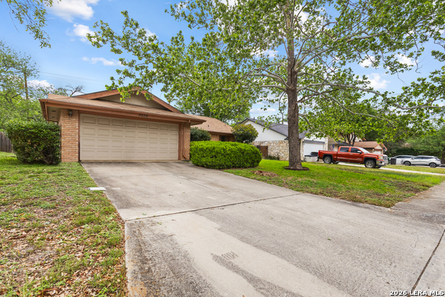 Image 33 of 42 For 3039 Heidi  