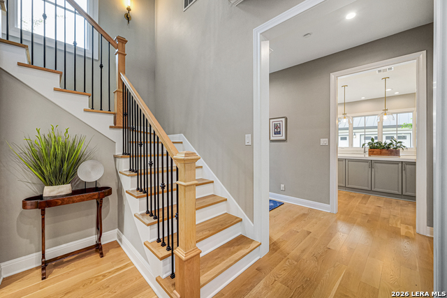 Image 26 of 52 For 605 Morningside