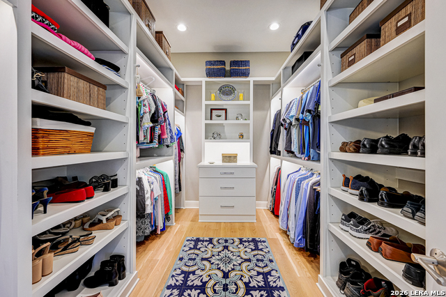 Image 35 of 52 For 605 Morningside