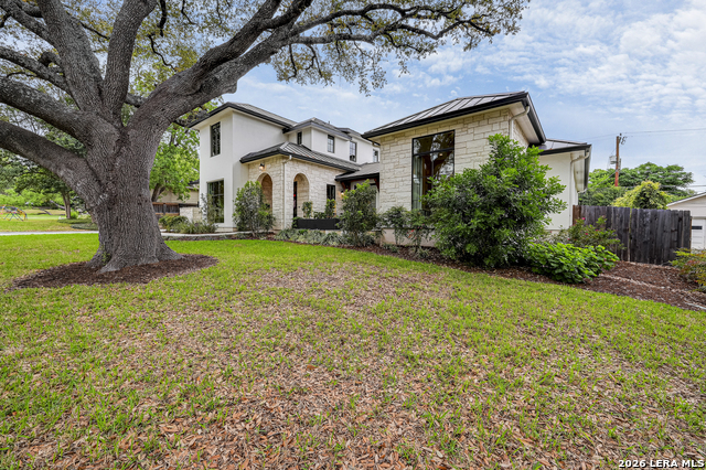 Image 4 of 52 For 605 Morningside